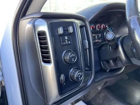 Used 2019 Chevrolet Silverado 2500 LT image 15
