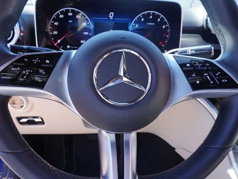 Used 2025 Mercedes-Benz C 300 Sedan image 18