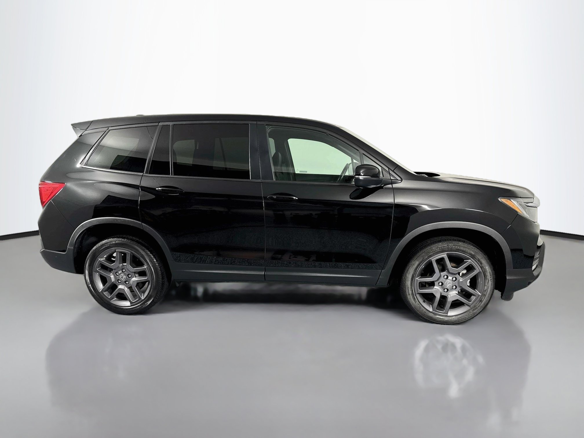 Certified 2023 Honda Passport EX-L image 4