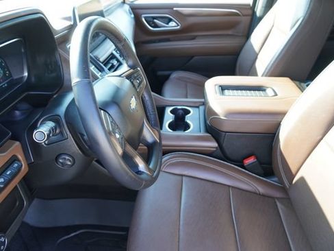 Used 2022 Chevrolet Tahoe High Country RWD image 21