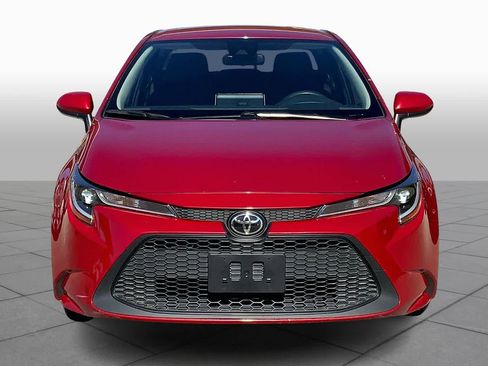 Used 2021 Toyota Corolla LE image 4