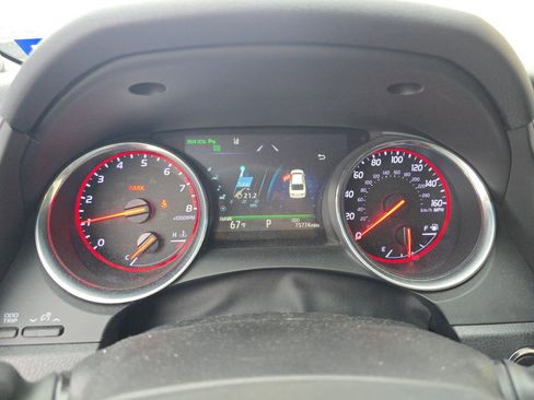 Used 2018 Toyota Camry XSE image 18