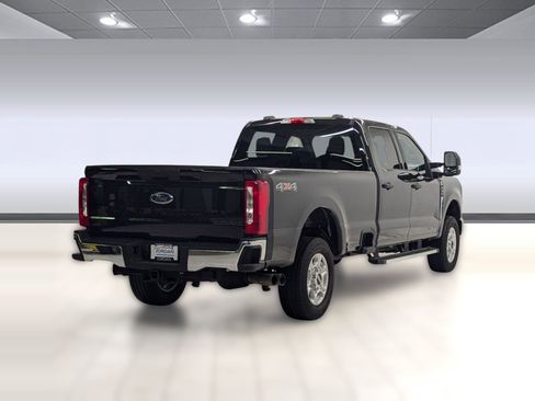 Used 2025 Ford F250 XLT image 7