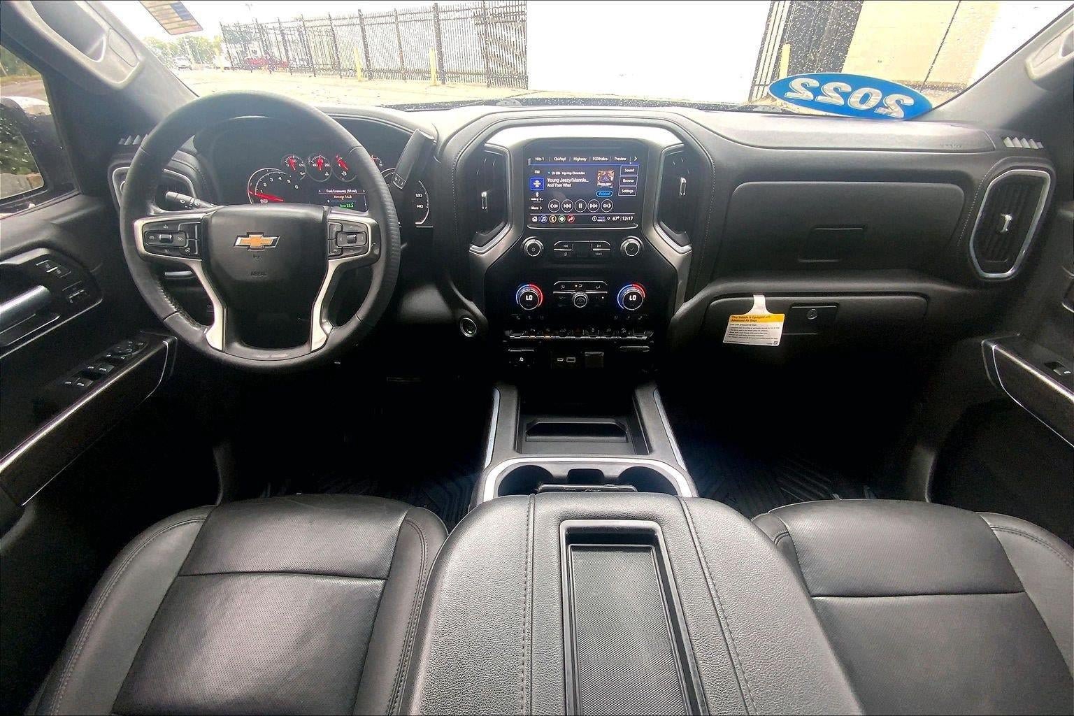 Used 2022 Chevrolet Silverado 1500 LTZ AWD/4WD image 16