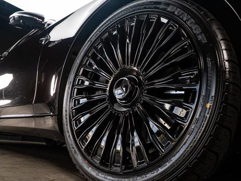 Used 2018 Mercedes-Benz Maybach S 560 4MATIC image 13