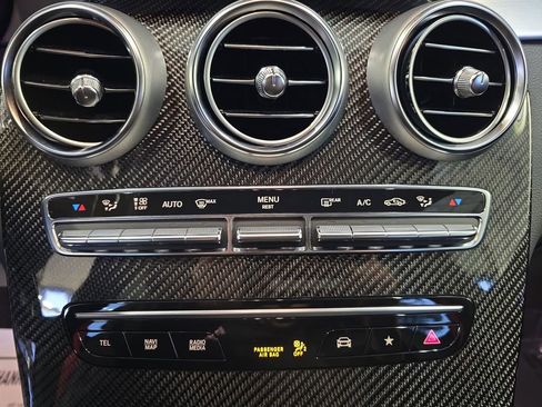 Certified 2022 Mercedes-Benz GLC 43 AMG 4MATIC image 24