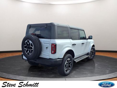 New 2026 Ford Bronco Outer Banks image 24