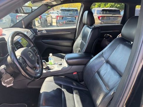 Used 2020 Jeep Grand Cherokee Limited image 9