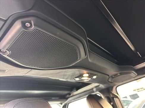 Used 2020 Jeep Wrangler Unlimited Sahara image 19