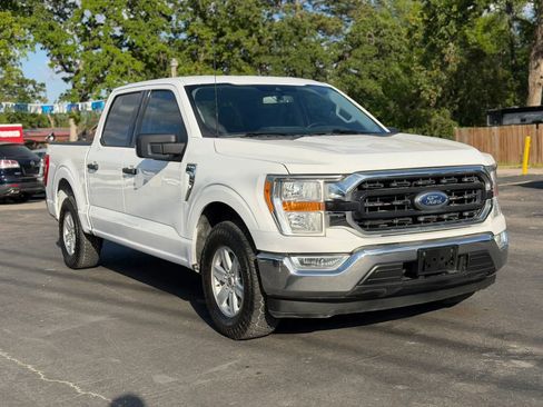 Used 2021 Ford F150 XLT w/ Equipment Group 301A Mid image 4