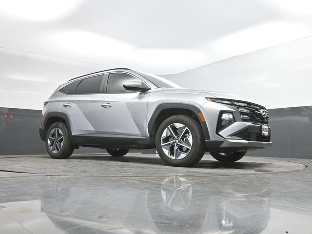 Used 2025 Hyundai Tucson SEL AWD/4WD image 47