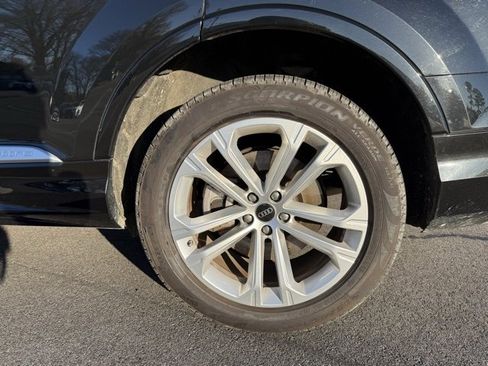 Used 2025 Audi Q7 3.0T Premium Plus image 12