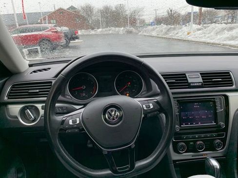 Used 2019 Volkswagen Passat 2.0T Wolfsburg w/ Wheels & Sunroof Package image 15
