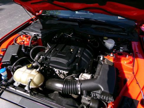 Used 2020 Ford Mustang Premium RWD image 26