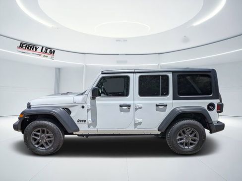 Used 2024 Jeep Wrangler Unlimited Sport AWD/4WD image 6