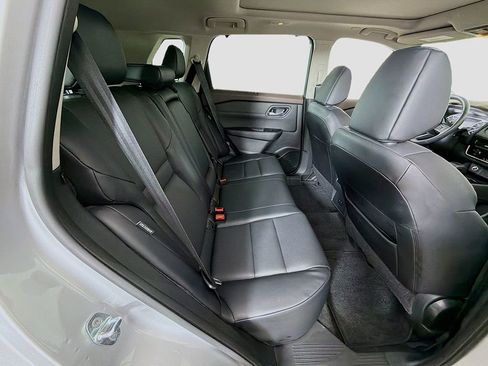 Used 2023 Nissan Rogue SV w/ SV Premium Package image 22