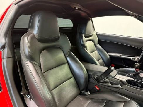 Used 2013 Chevrolet Corvette Coupe image 21