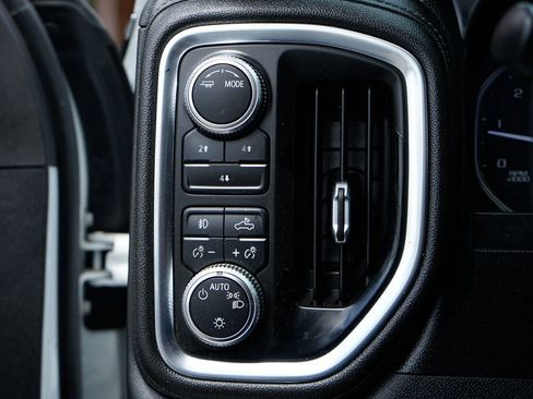 Used 2020 GMC Sierra 2500 SLE w/ Preferred Package AWD/4WD image 19