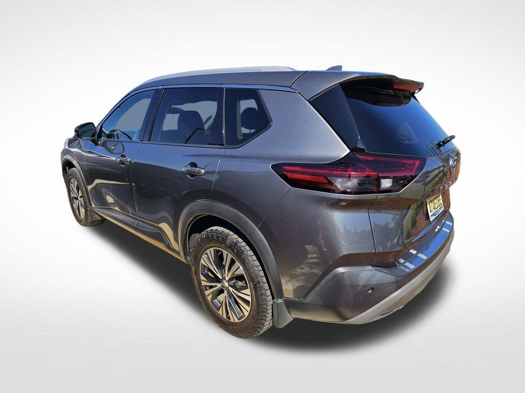 Used 2021 Nissan Rogue SV w/ Premium Package FWD image 13