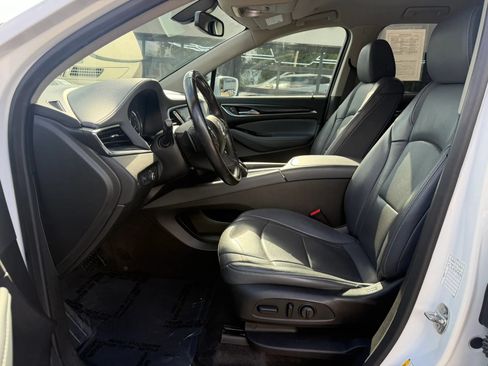 Used 2019 Buick Enclave Essence FWD image 15