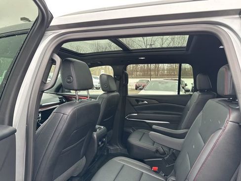 Used 2025 Chevrolet Traverse Z71 w/ Driver Confidence Package image 48