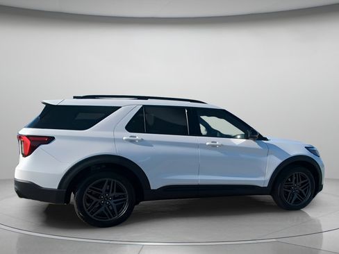New 2026 Ford Explorer ST RWD image 34