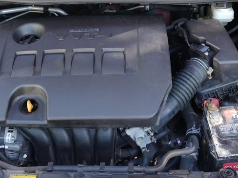 Used 2013 Toyota Corolla L FWD image 14
