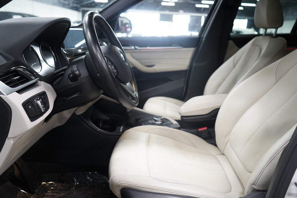Used 2019 BMW X1 sDrive28i w/ Convenience Package FWD image 11