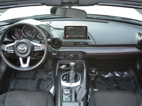Used 2016 MAZDA MX-5 Miata Club image 11