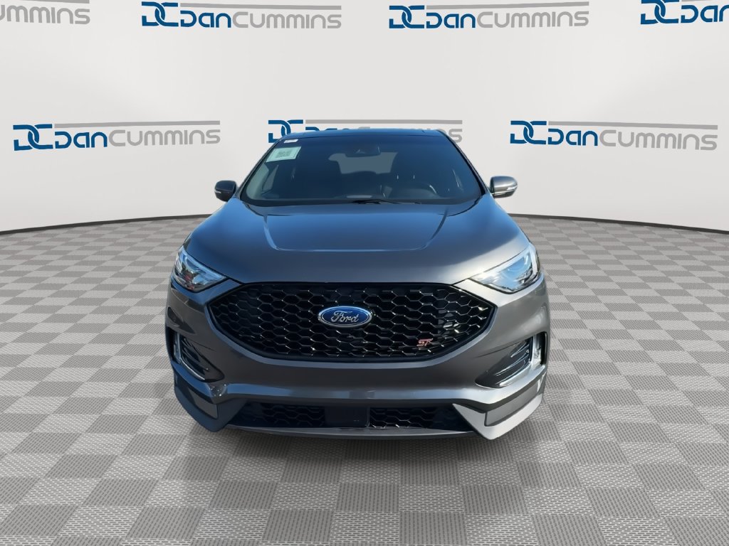 Used 2019 Ford Edge ST w/ Convenience Package AWD/4WD image 3