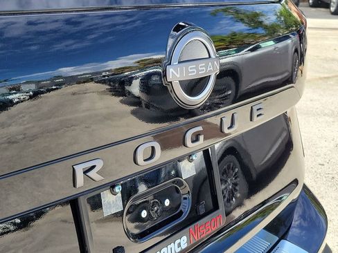 New 2026 Nissan Rogue SV FWD image 10