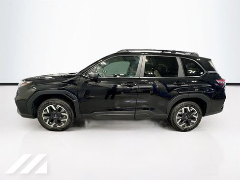 Used 2026 Subaru Forester Premium AWD/4WD image 8