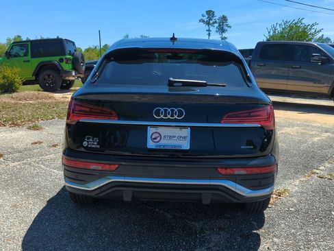 Used 2022 Audi Q5 2.0T Premium w/ Convenience Package AWD/4WD image 6