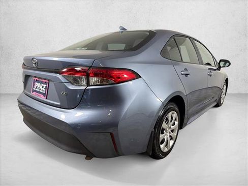 Used 2026 Toyota Corolla LE FWD image 3