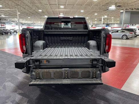 Used 2019 GMC Sierra 1500 SLT w/ SLT Premium Plus Package AWD/4WD image 7