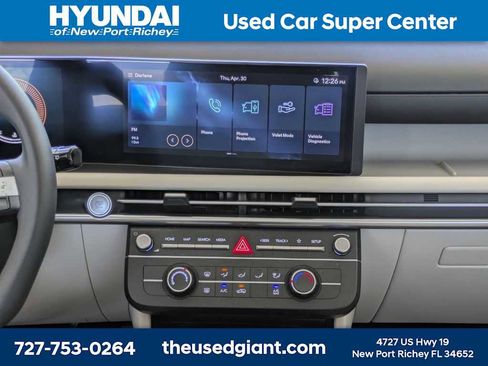 Used 2025 Hyundai Tucson SE FWD image 19