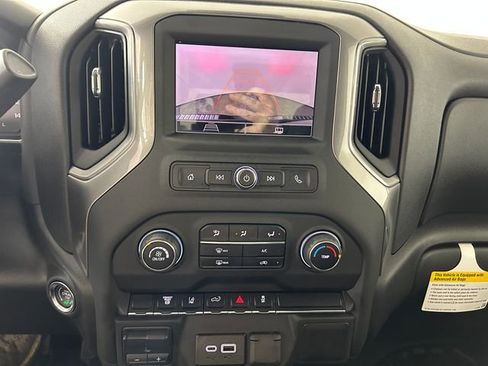 Used 2025 Chevrolet Silverado 2500 W/T image 23