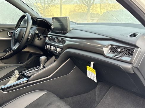 Certified 2025 Acura Integra A-Spec image 25