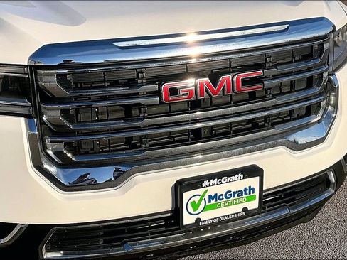 Used 2023 GMC Acadia SLT image 28