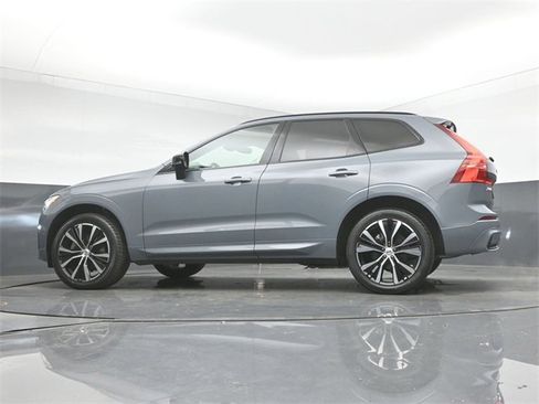 Used 2023 Volvo XC60 B5 Ultimate w/ Climate Package image 42