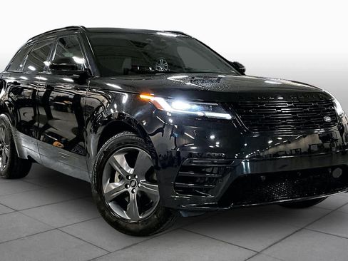 Used 2025 Land Rover Range Rover Velar Dynamic SE image 3