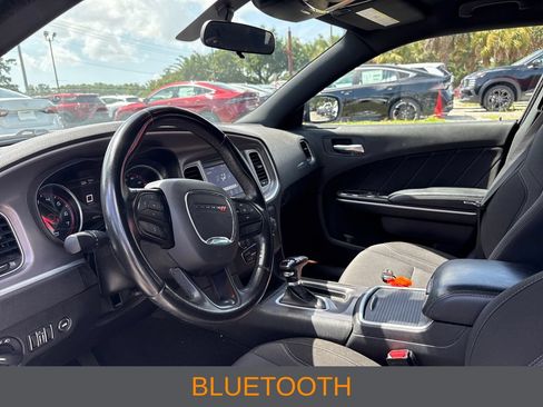 Used 2022 Dodge Charger SXT RWD image 5