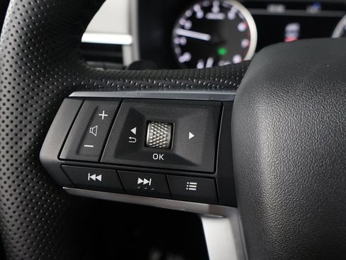 New 2026 Mitsubishi Outlander SE image 42