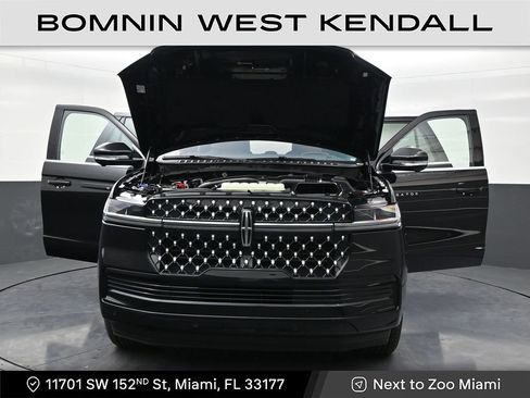 Used 2025 Lincoln Navigator L Black Label image 38