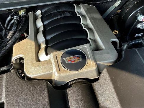 Used 2020 Cadillac Escalade Luxury AWD/4WD image 30