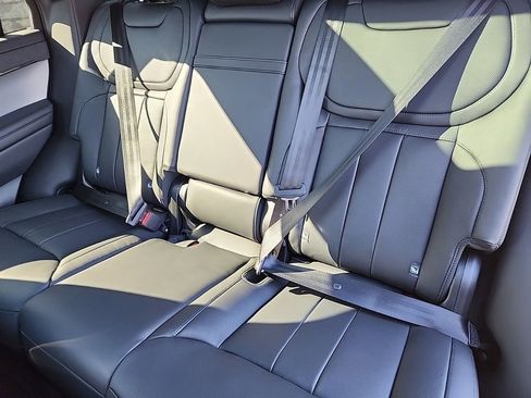 New 2025 Land Rover Range Rover Sport Dynamic SE image 25