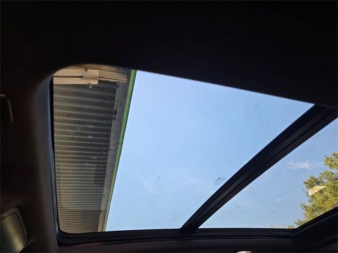 Used 2021 Chevrolet Tahoe Z71 w/ Luxury Package image 15