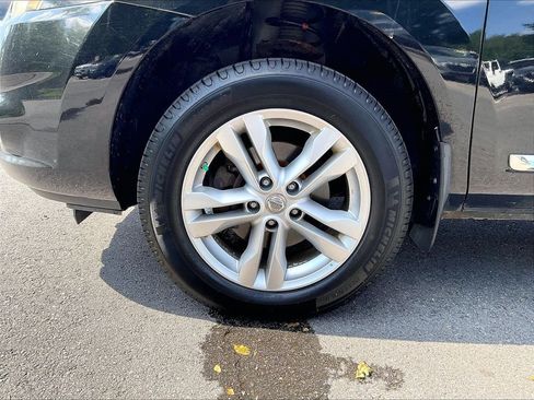 Used 2015 Nissan Rogue S w/ Convenience Package AWD/4WD image 21
