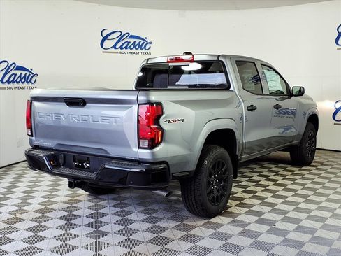 New 2026 Chevrolet Colorado W/T image 25