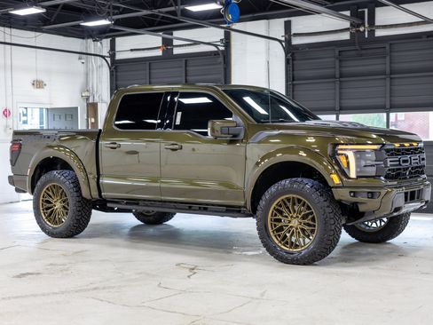 Used 2026 Ford F150 Raptor w/ Equipment Group 803A Raptor R AWD/4WD image 15